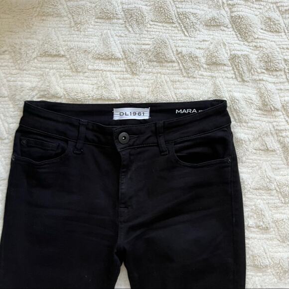 DL1961 Mara Straight Leg Jeans in Nightwatch Black - Picture 3 of 8